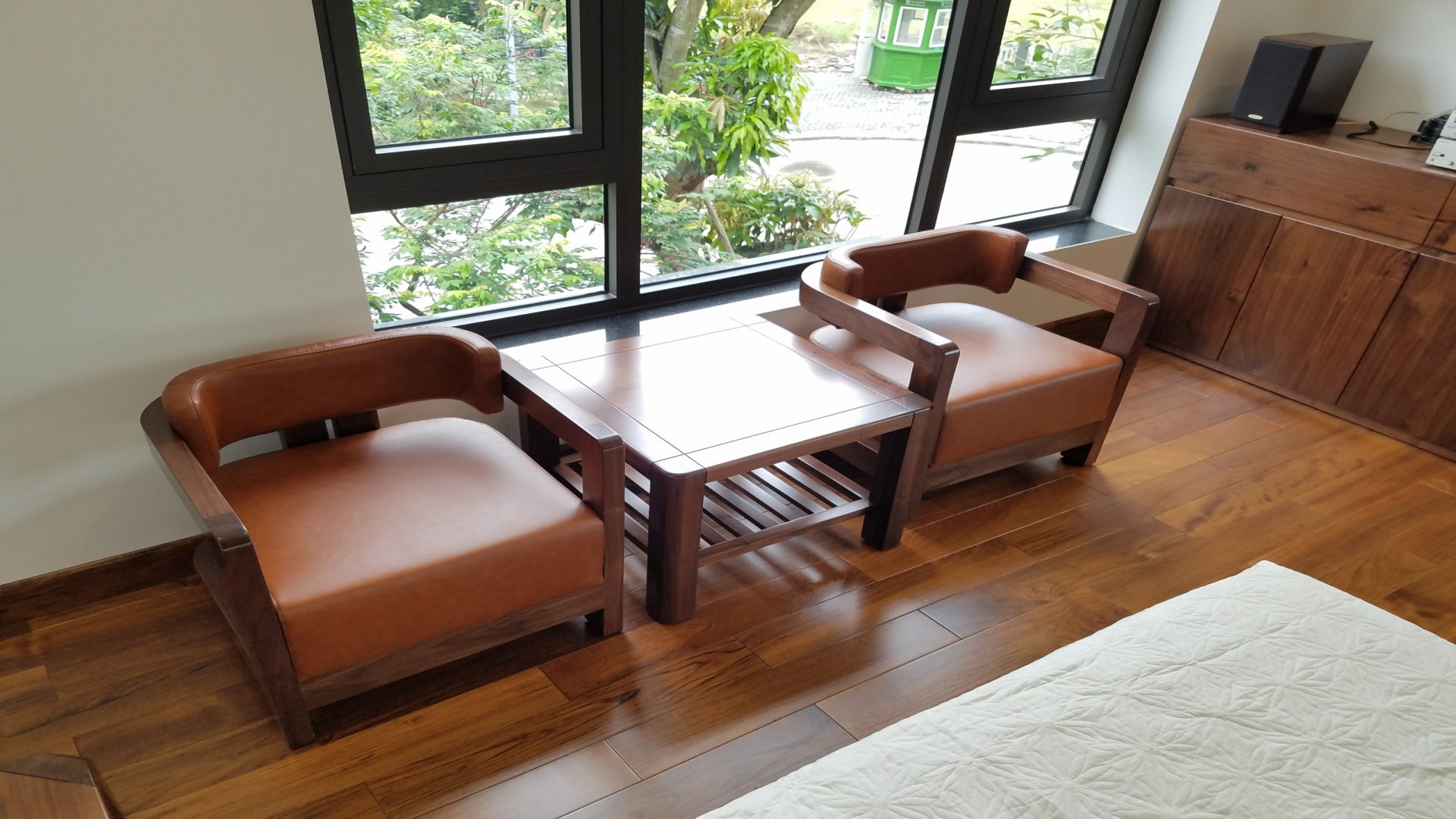 Bộ bàn ghế gỗ khách sạn